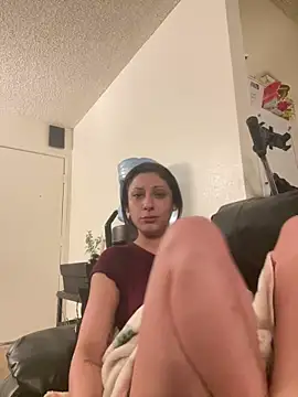 TattedTToes online show from March 21, 2:42 pm