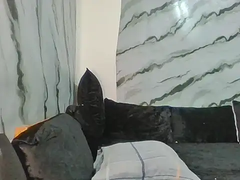 Snapshot of Rhieanne chatting on April 13, 1:49 pm Rhieanne online show from April 13, 1:49 pm