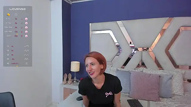 Sara Evaanns online show from May 22, 3:17 pm