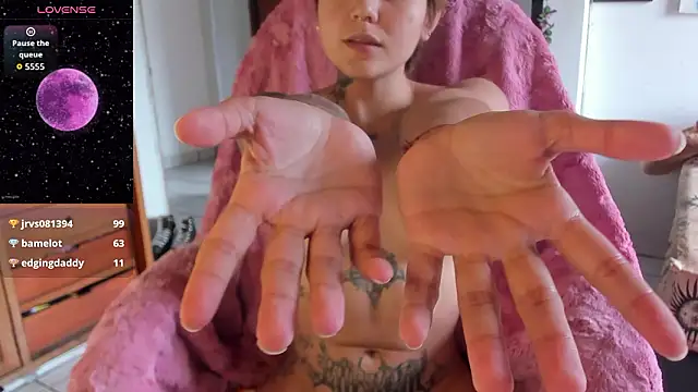 sunflowerr  online show from March 2, 7:32 pm