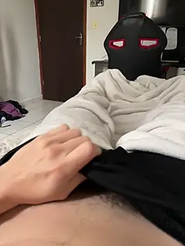 hungtwinkBR online show from February 7, 3:27 pm