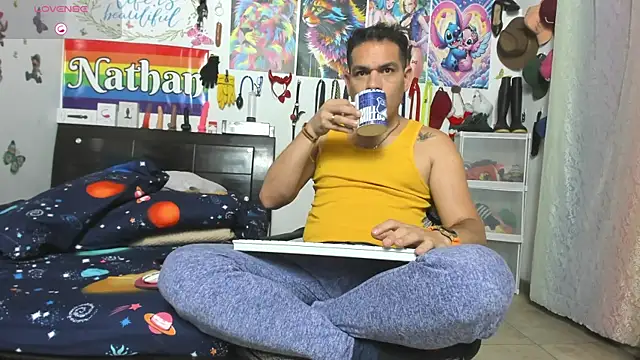 nathannathaniel online show from May 11, 1:11 am