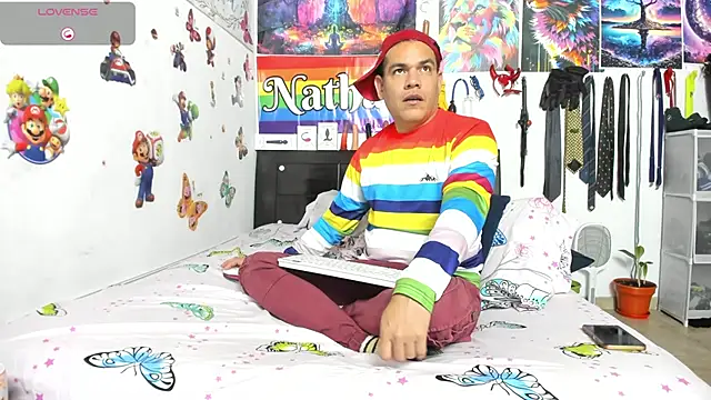 nathannathaniel online show from June 18, 8:25 am