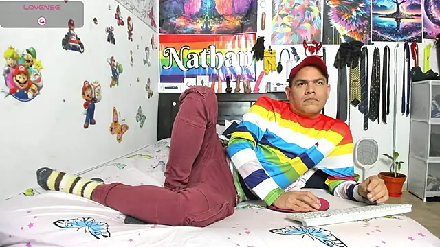 nathannathaniel online show from June 18, 9:14 am