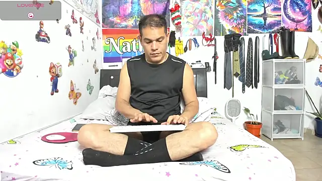 nathannathaniel online show from June 19, 4:17 am