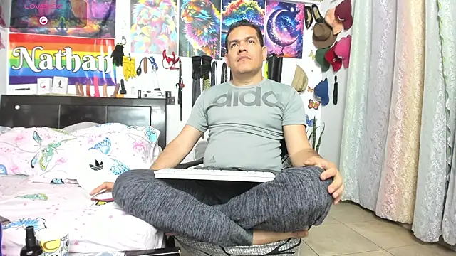 nathannathaniel online show from June 25, 5:12 am