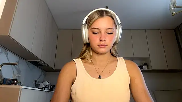 SeveralDip online show from February 23, 6:44 am