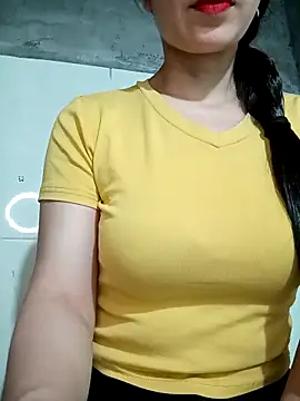 Snapshot of Vyvvyy69 chatting on May 12, 12:02 pm Vyvvyy69 online show from May 12, 12:02 pm