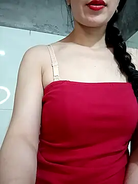 Snapshot of Vyvvyy69 chatting on July 6, 9:39 am Vyvvyy69 online show from July 6, 9:39 am