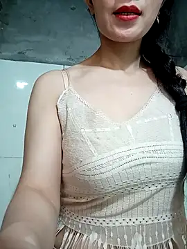 Snapshot of Vyvvyy69 chatting on July 10, 10:18 am Vyvvyy69 online show from July 10, 10:18 am