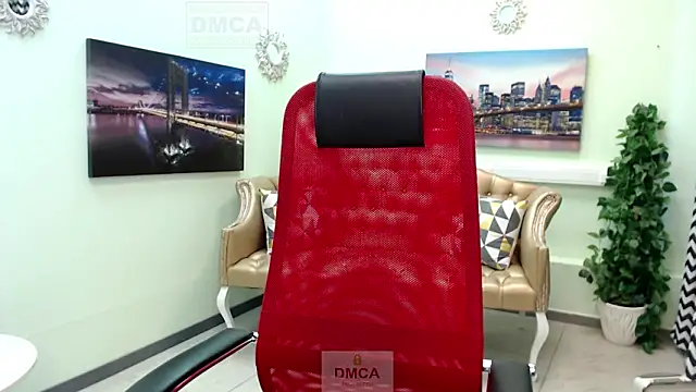 MONA W online show from March 17, 11:02 am