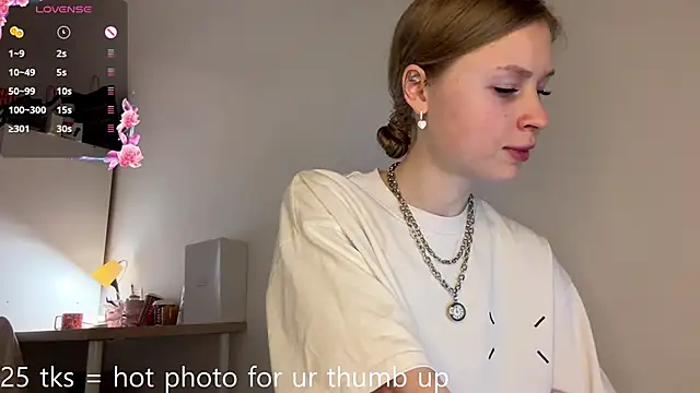 Flexiblegirl online show from March 13, 5:52 pm