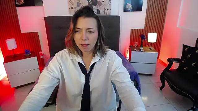 milfsecret69 online show from June 13, 10:57 am