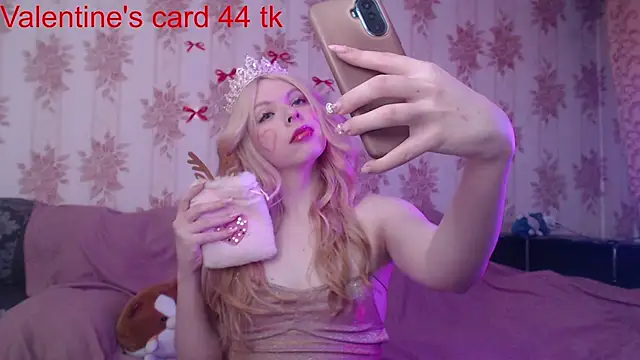 Snapshot of Cutie_Bambi chatting on February 14, 11:07 am Cutie Bambi online show from February 14, 11:07 am