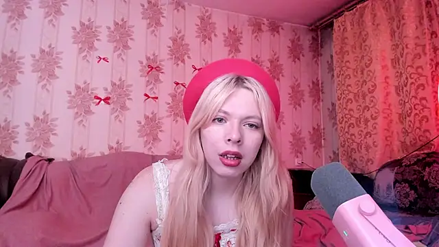 Snapshot of Cutie_Bambi chatting on March 5, 11:06 am Cutie Bambi online show from March 5, 11:06 am