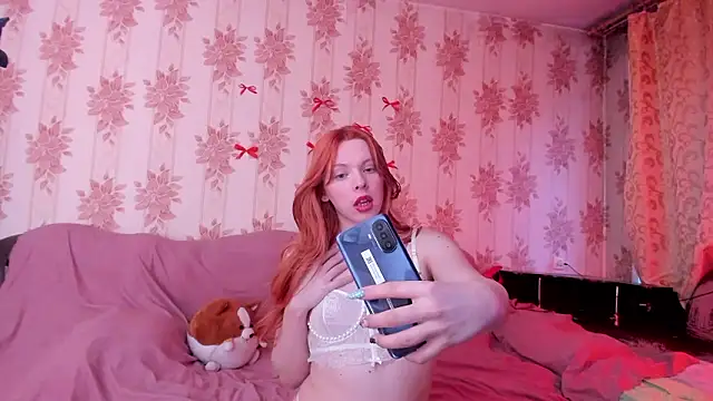 Snapshot of Cutie_Bambi chatting on March 16, 11:03 am Cutie Bambi online show from March 16, 11:03 am