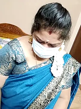 Snapshot of silk_rose05 chatting on March 6, 5:31 pm silk rose05 online show from March 6, 5:31 pm