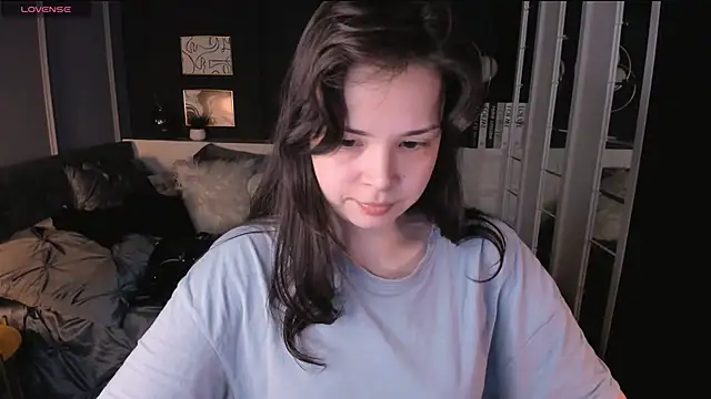 Snapshot of Maykinkya chatting on June 28, 1:39 pm Maykinkya online show from June 28, 1:39 pm