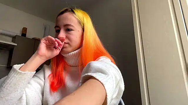 EmilyHein online show from March 2, 6:14 am