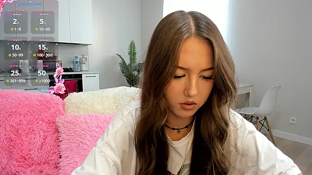 G0od girl online show from March 11, 8:42 am