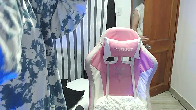 Ariana Esteban07 online show from March 12, 11:16 am