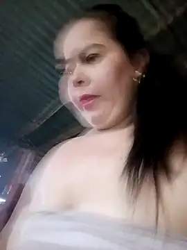 Snapshot of Diana_006 chatting on July 13, 11:35 am Diana 006 online show from July 13, 11:35 am