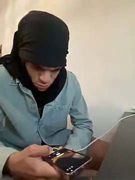 LongPanter04 online show from March 15, 10:05 pm