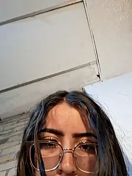 the lagoon girl online show from March 3, 1:34 am