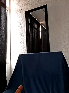 the lagoon girl online show from March 12, 4:13 pm