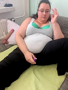 sarah kommt  online show from May 26, 1:51 pm