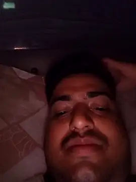 Snapshot of hunterkingshan chatting on February 17, 6:25 pm hunterkingshan online show from February 17, 6:25 pm