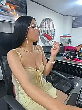 Jade connor online show from July 10, 8:00 pm