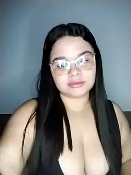 SamanthaStonee online show from March 18, 7:00 am