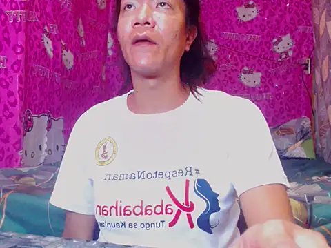 Snapshot of Angelofcumts chatting on April 13, 1:22 am Angelofcumts online show from April 13, 1:22 am