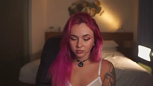 Snapshot of Sarah_Pink chatting on March 9, 1:59 pm Sarah Pink online show from March 9, 1:59 pm