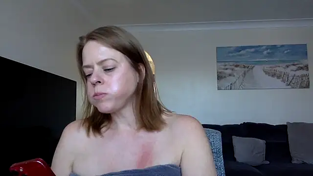 ElizabethArden42- online show from April 29, 3:38 pm