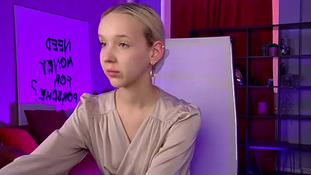 MaoqiBeverly online show from March 11, 12:00 pm