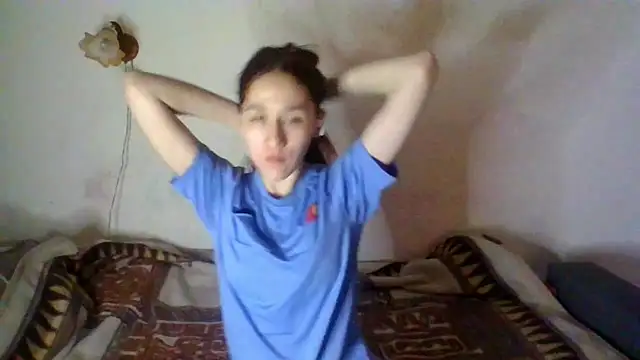 NickiKisinger online show from March 13, 5:14 am