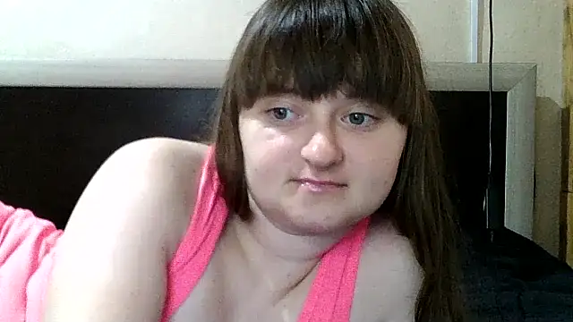 Snapshot of LuckyLust15 chatting on August 3, 4:22 pm LuckyLust15 online show from August 3, 4:22 pm
