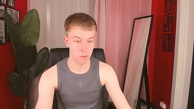 Snapshot of Dylan_Norton chatting on May 14, 10:11 am Dylan Norton online show from May 14, 10:11 am