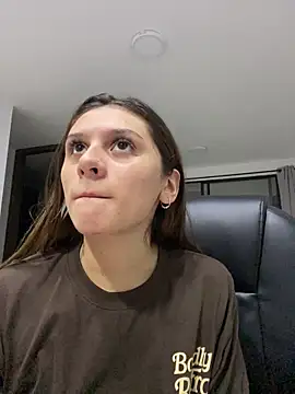 alison parkerr26 online show from March 13, 11:55 pm