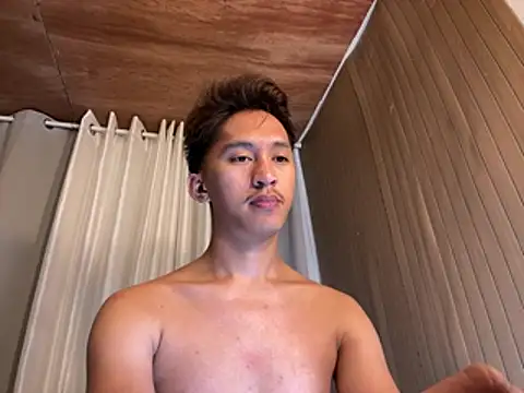 Snapshot of _andrie69_ chatting on August 6, 11:45 am andrie69 online show from August 6, 11:45 am