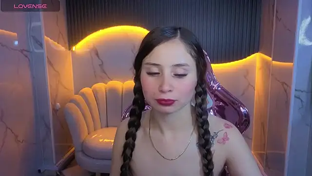 Ariana18 b online show from May 22, 1:06 pm
