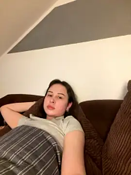 Snapshot of Just-Lilly chatting on June 16, 9:17 pm Just-Lilly online show from June 16, 9:17 pm