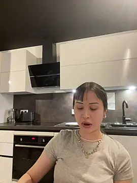 Snapshot of Just-Lilly chatting on June 23, 4:05 pm Just-Lilly online show from June 23, 4:05 pm