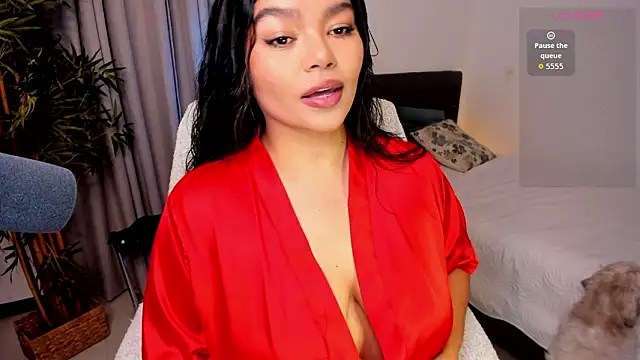 Snapshot of moonhelen chatting on March 6, 12:51 am moonhelen online show from March 6, 12:51 am