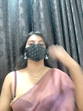 Snapshot of Alix_cuti chatting on July 1, 7:24 pm Alix cuti online show from July 1, 7:24 pm