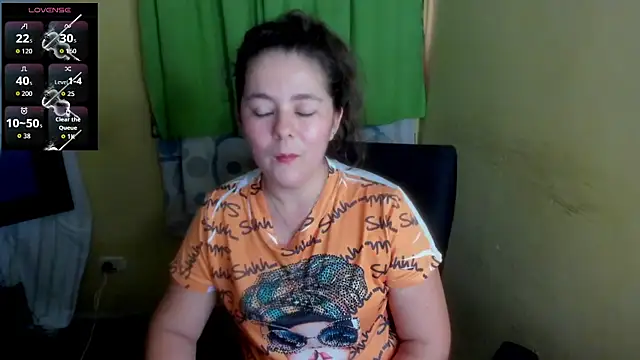 LuciaMiilf online show from June 25, 9:41 pm