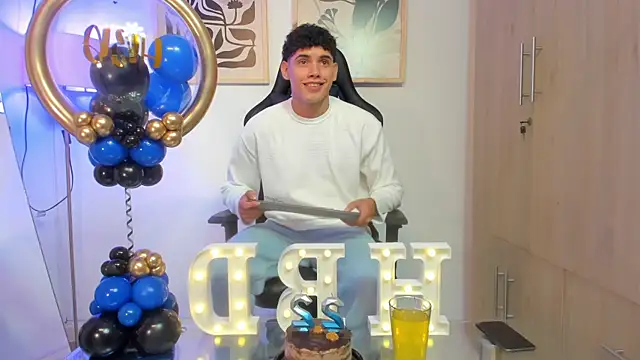justin payn14 online show from May 24, 2:33 pm