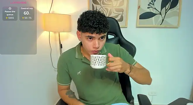 justin payn14 online show from July 20, 1:13 pm
